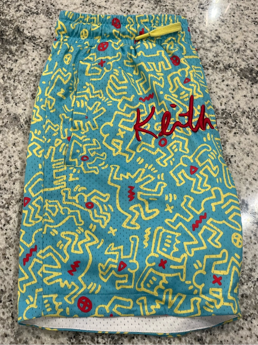 Keith Haring x Shoe Palace Mesh Basketball Shorts Size Medium Pop Art Streetwear